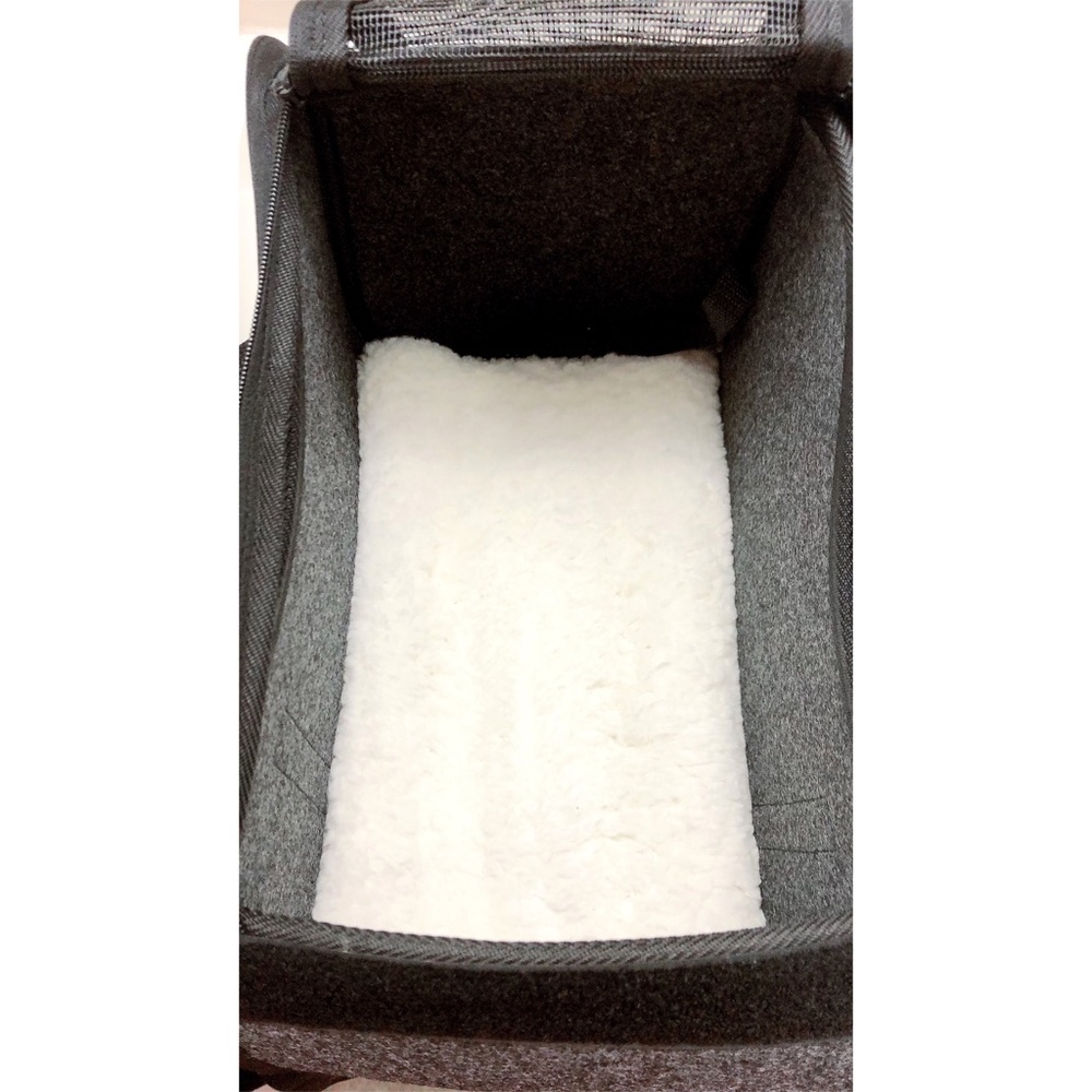 Small Dog Car Seat - Center Console Dog Booster Seat - Picture 4 of 4